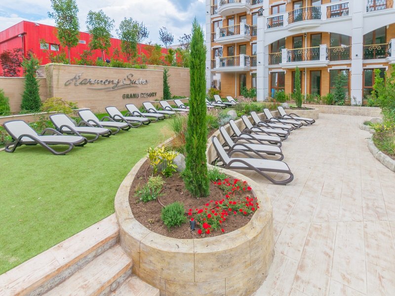 Harmony Suites Grand Resort 4