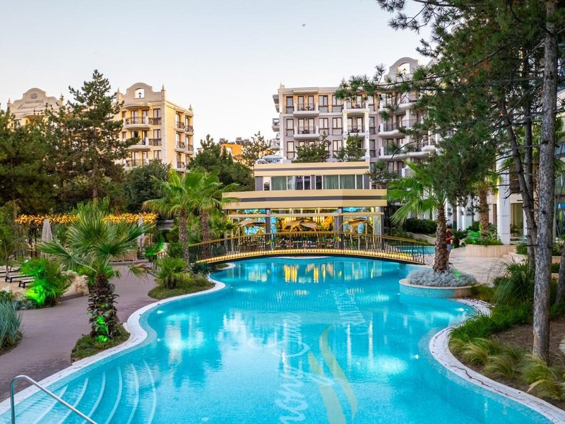 Harmony Suites Grand Resort 18