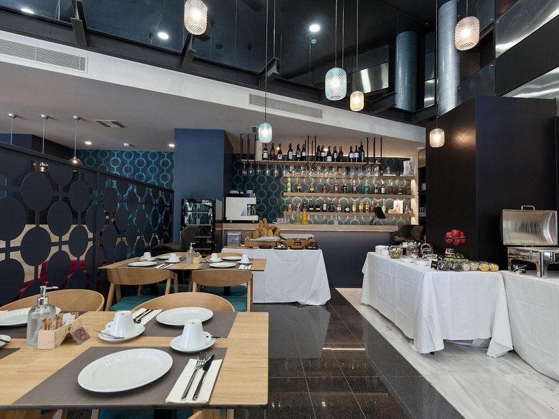 Trendy by Athens Prime Hotels 9