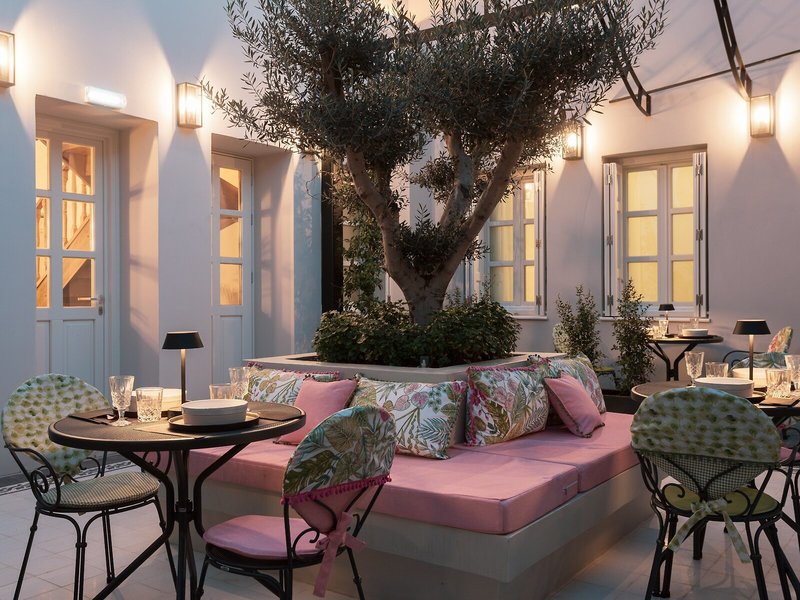 Castro Hotel Syros 4