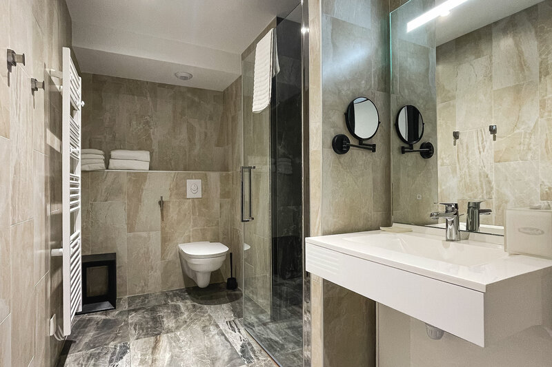 Hôtel Dolce Paese 19 - Bathroom Example