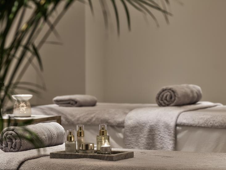 Celestial Hotel Luxury Suites & Spa 8