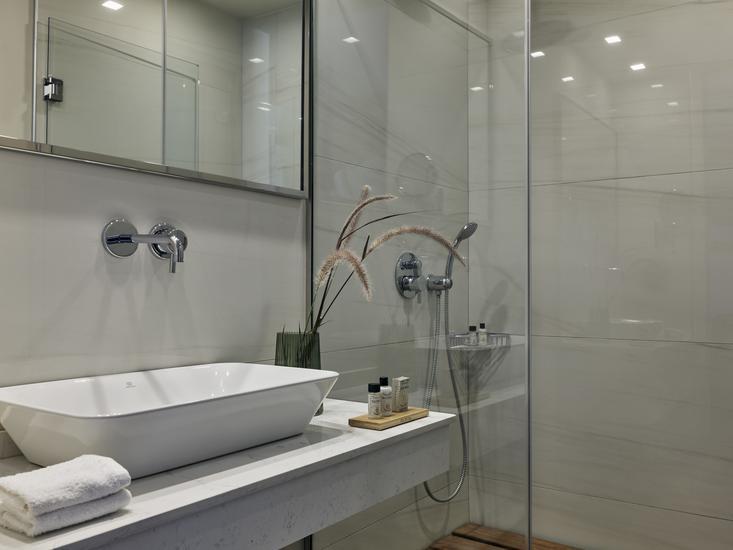 Celestial Hotel Luxury Suites & Spa 24