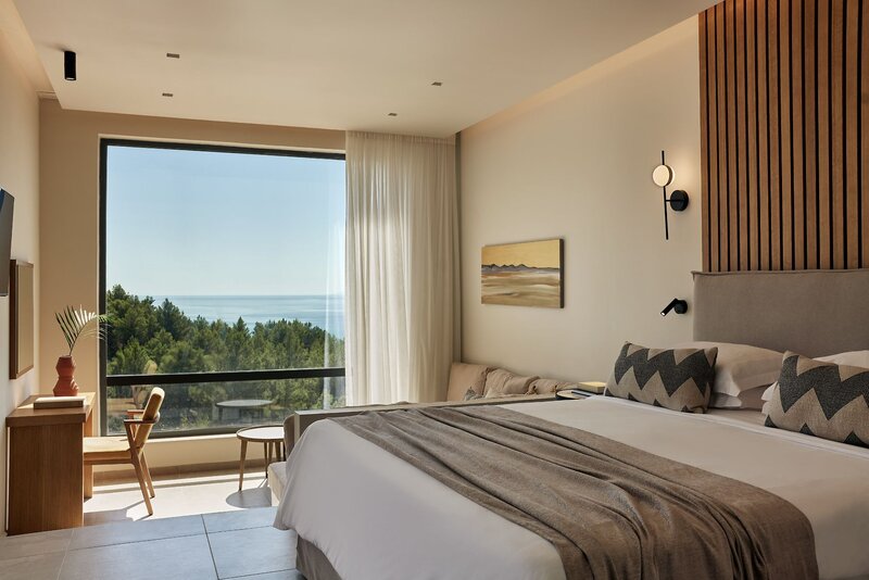 Celestial Hotel Luxury Suites & Spa 16