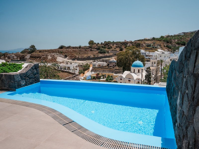 Amphitrite Suites Santorini 8