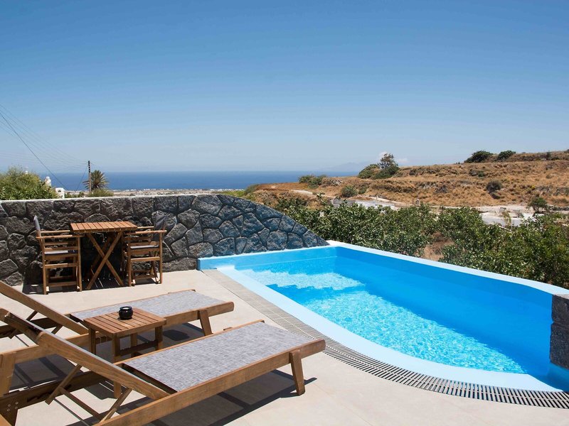 Amphitrite Suites Santorini 21