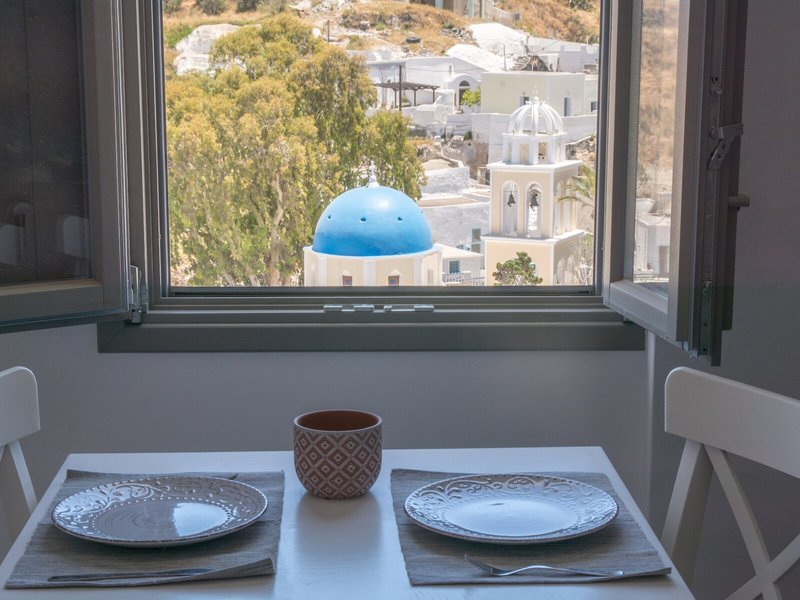 Amphitrite Suites Santorini 23