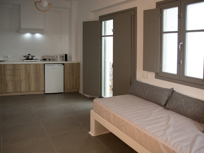 Amphitrite Suites Santorini 31