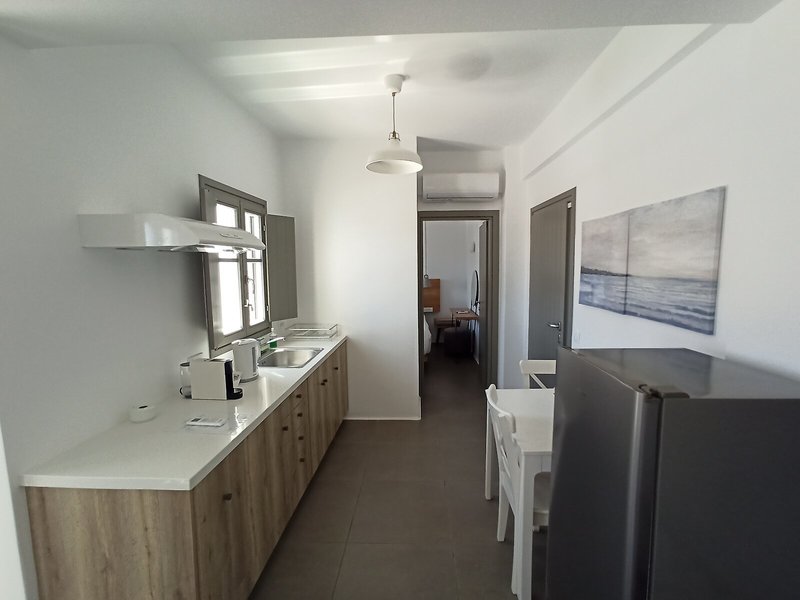 Amphitrite Suites Santorini 46