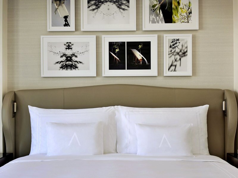 Address Boulevard by Edens Dubai 38