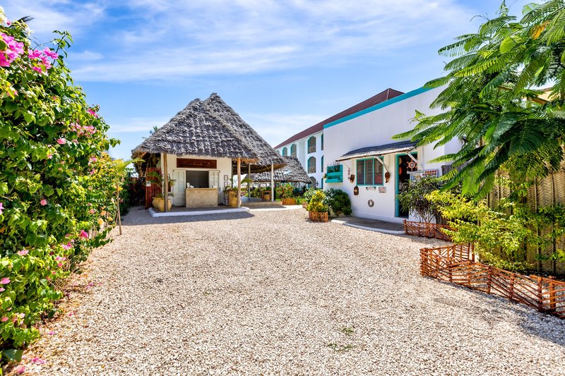 AHG Sun Bay Mlilile Beach Hotel 12