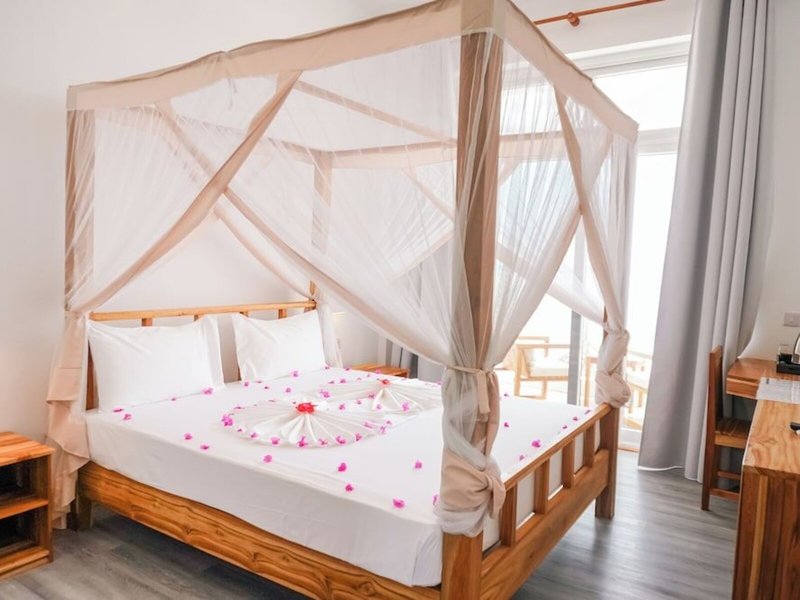 AHG Sun Bay Mlilile Beach Hotel 39