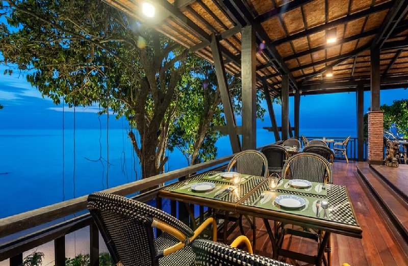 Nirvana Beach Resort & Spa 5