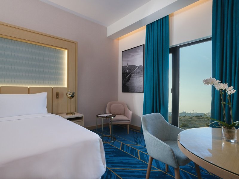 Maani Muscat Hotel & Suites 2