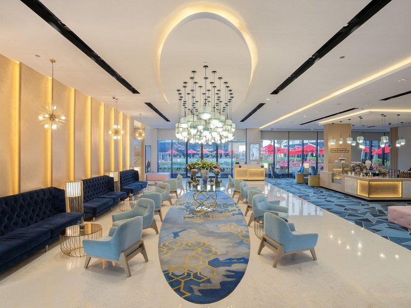 Maani Muscat Hotel & Suites 10