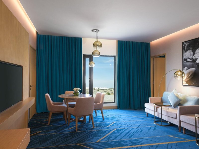 Maani Muscat Hotel & Suites 16