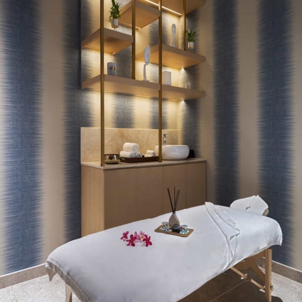 Maani Muscat Hotel & Suites 14