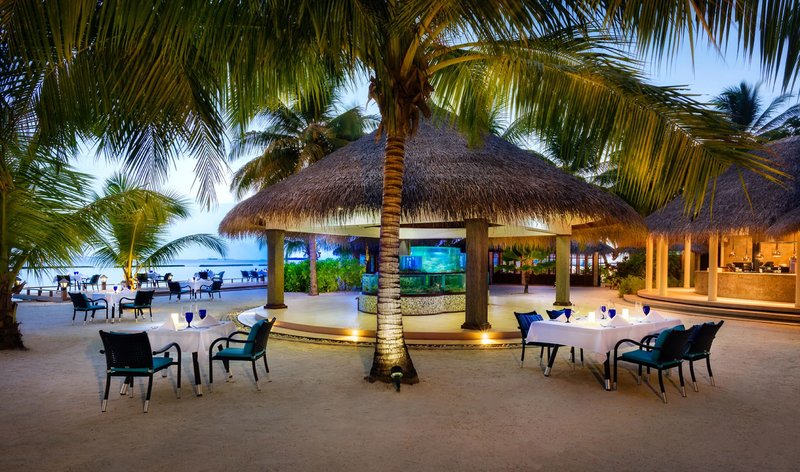 Sheraton Maldives Full Moon Resort & Spa 7