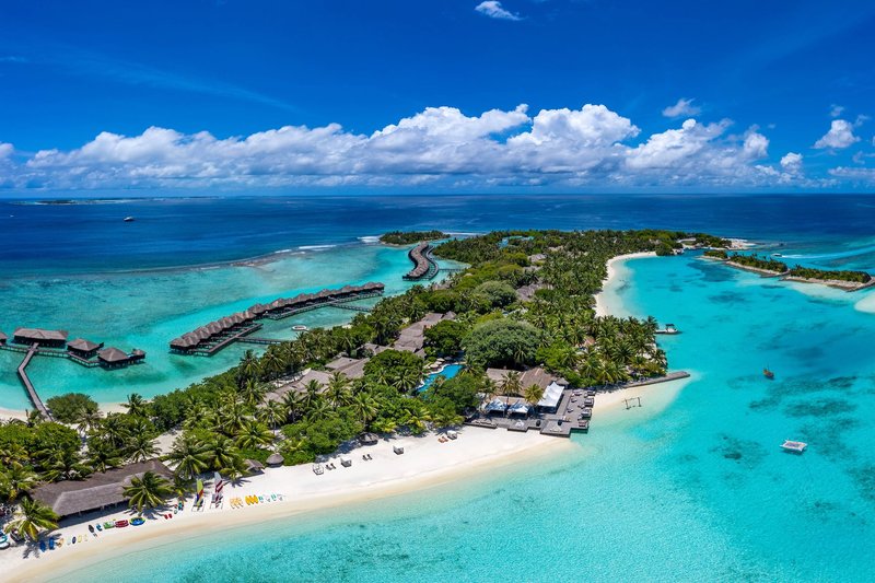 Sheraton Maldives Full Moon Resort & Spa 9