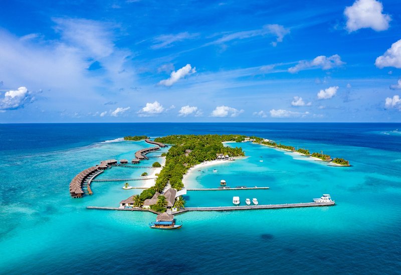 Sheraton Maldives Full Moon Resort & Spa 10
