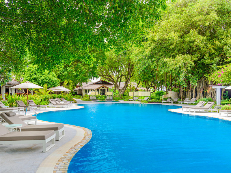 Sheraton Maldives Full Moon Resort & Spa 9