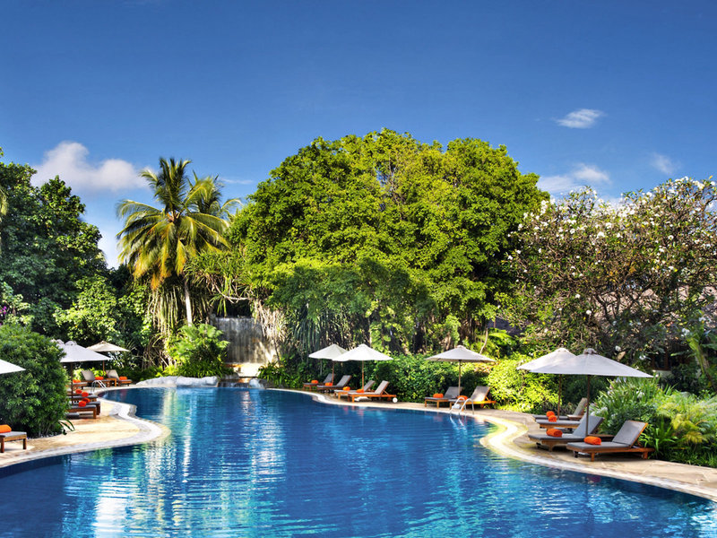 Sheraton Maldives Full Moon Resort & Spa 10