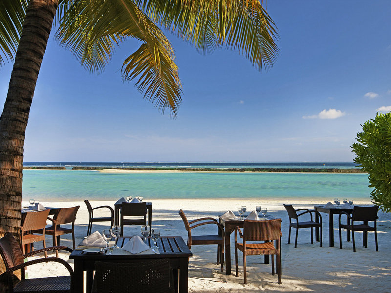 Sheraton Maldives Full Moon Resort & Spa 13