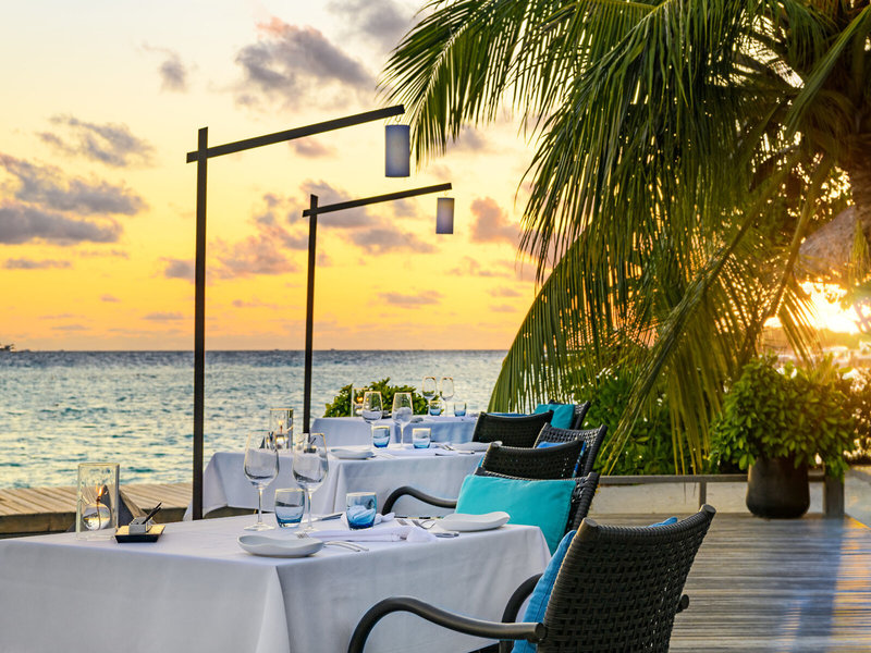 Sheraton Maldives Full Moon Resort & Spa 16