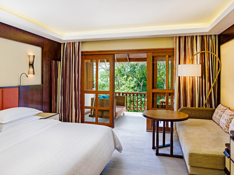 Sheraton Maldives Full Moon Resort & Spa 30