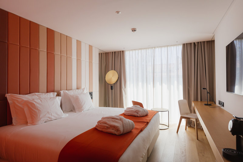 Lumen Hotel & The Lisbon Light Show 9