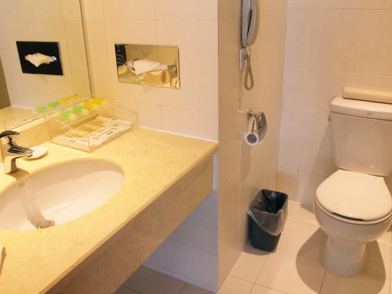 Beijing North Star Continental Grand Hotel 37 - Bathroom Example