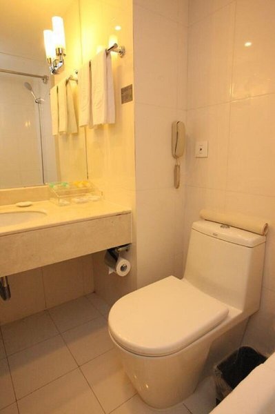 Beijing North Star Continental Grand Hotel 42 - Bathroom Example