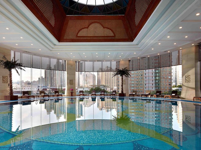 Hotel Pullman Shanghai Skyway 6