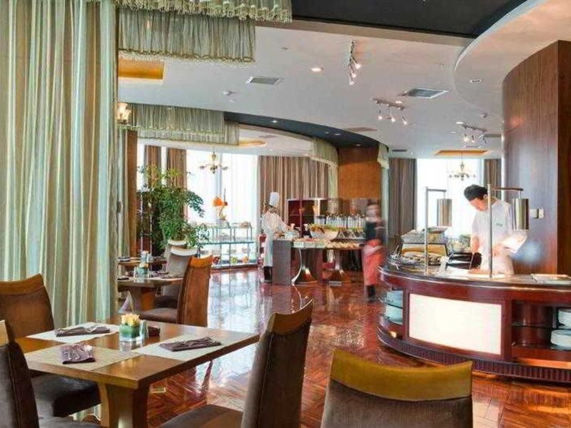 Hotel Pullman Shanghai Skyway 17