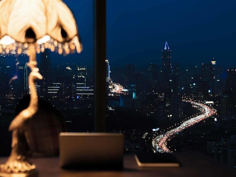 Hotel Pullman Shanghai Skyway 4