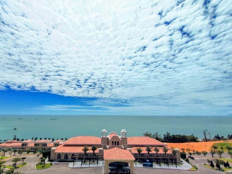Centara Mirage Resort Mui Ne 2