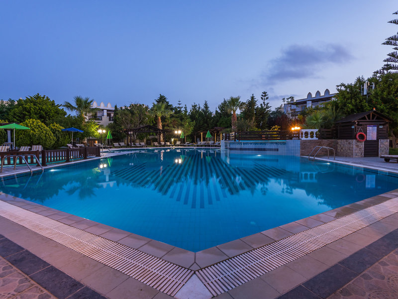Gaia Royal Hotel 10