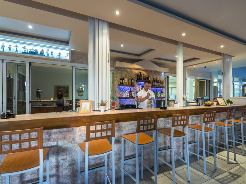 Gaia Royal Hotel 14