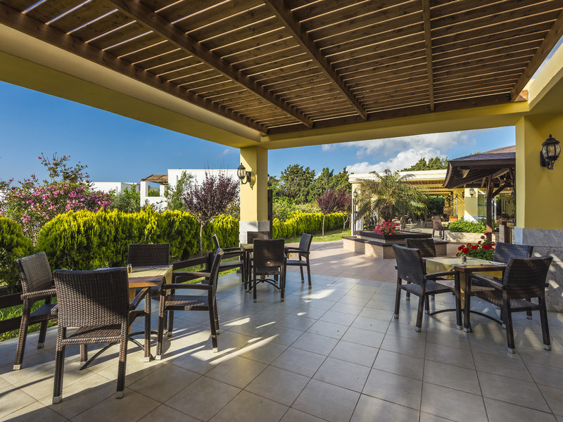 Gaia Royal Hotel 18
