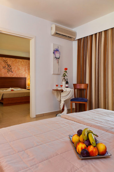 Gaia Royal Hotel 25