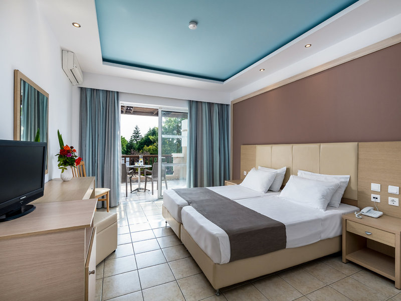 Gaia Royal Hotel 33