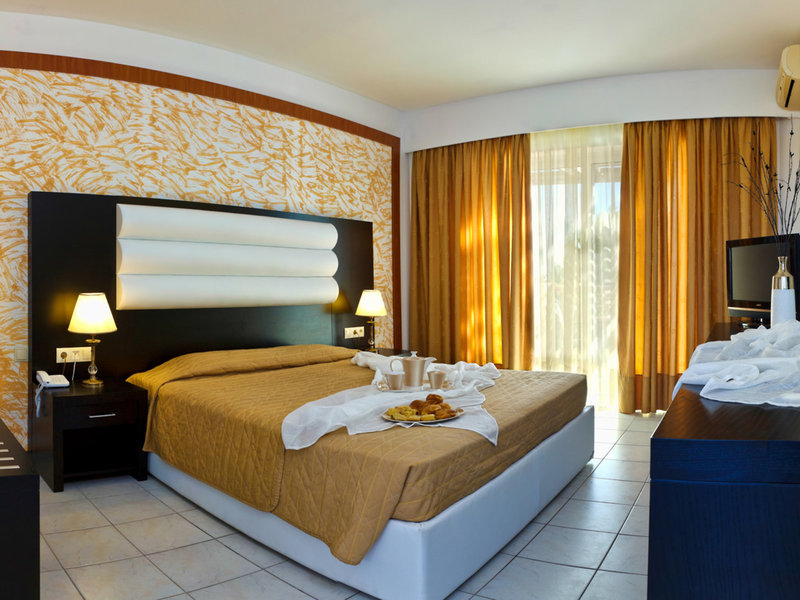 Gaia Royal Hotel 35