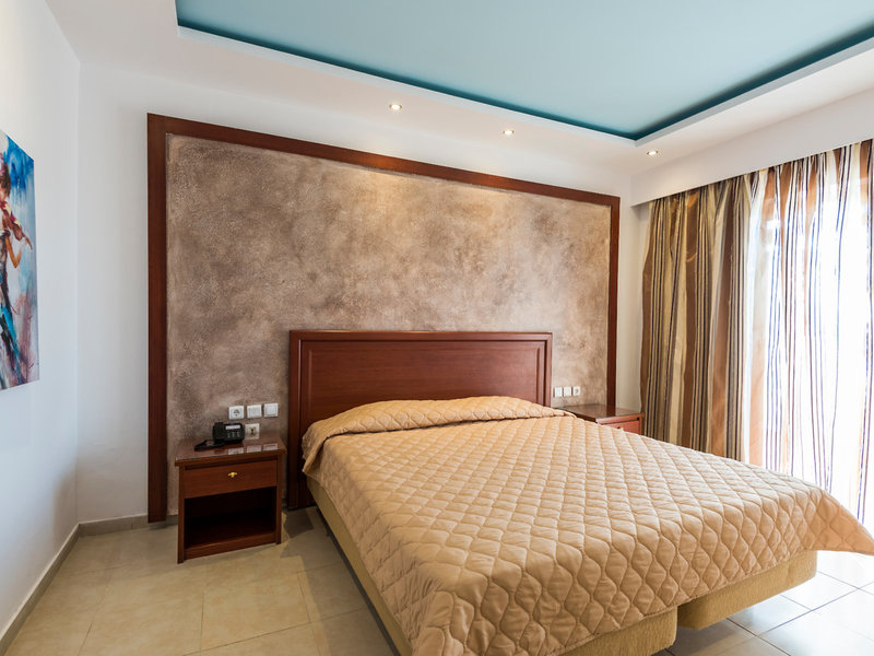 Gaia Royal Hotel 44