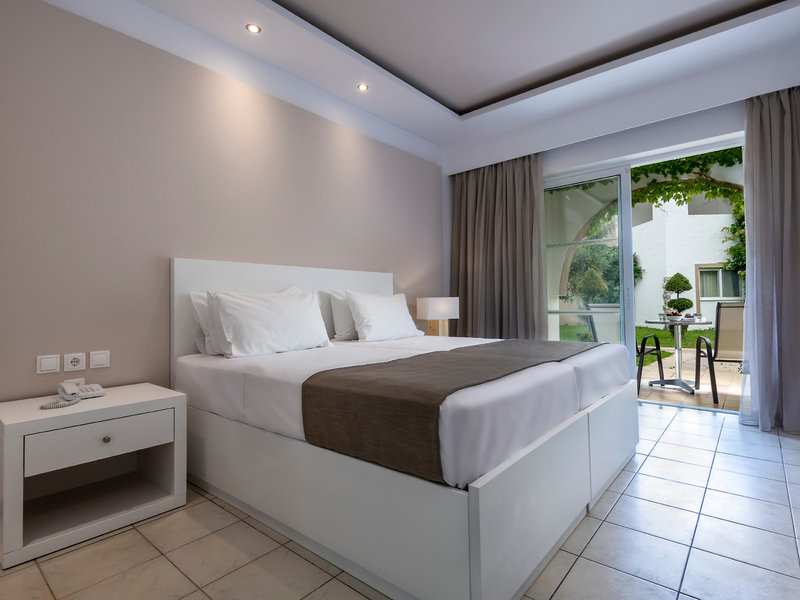 Gaia Royal Hotel 49