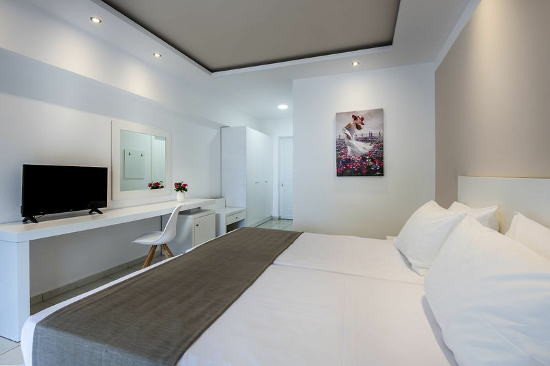 Gaia Royal Hotel 12