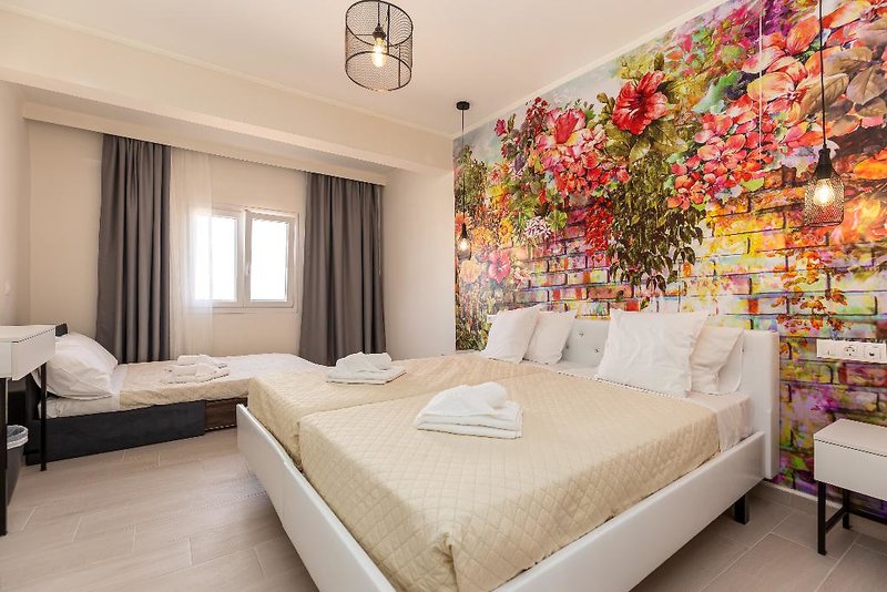Aqua Luxury Suites 4