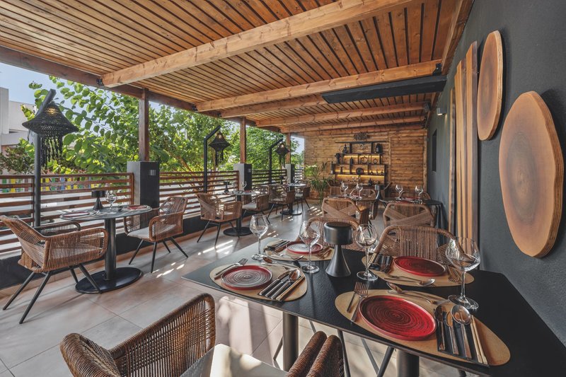 Cabana Blu Hotel & Suites 10