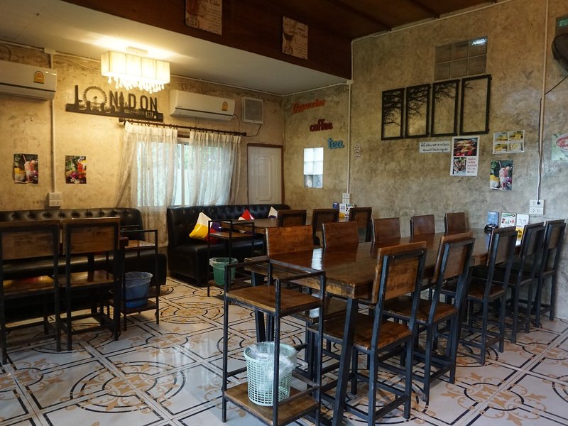 Baansuan Chomchun 18