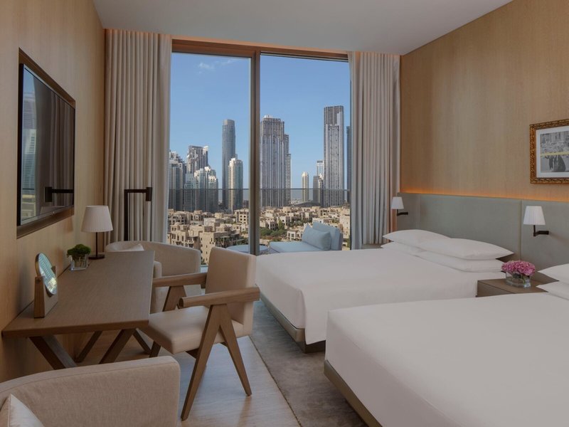 The Dubai EDITION 44