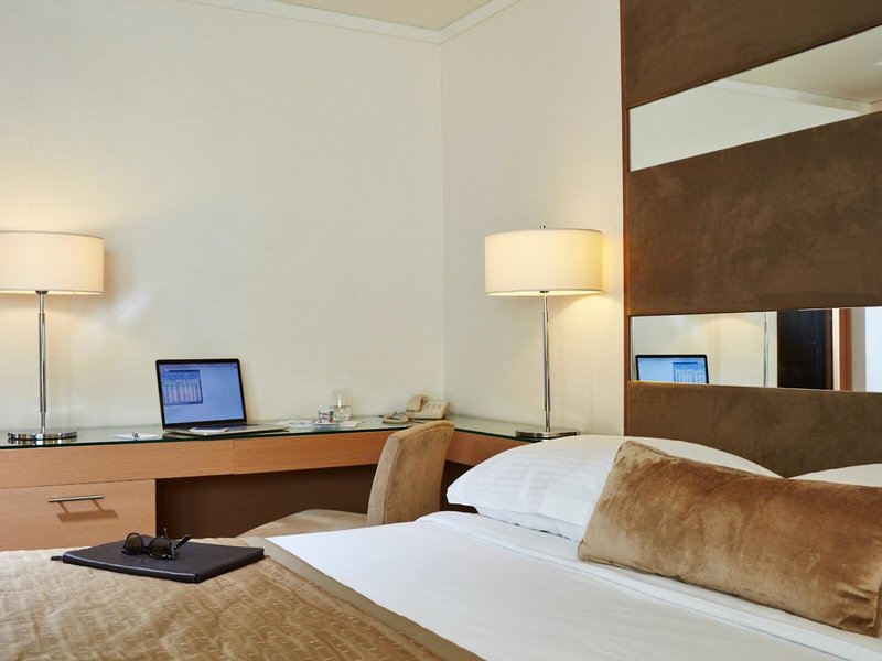 Galaxy Hotel 19